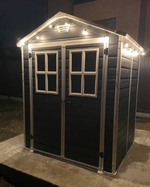 Сарай "Манор 6х5 TWF" (размеры 175 x 145 см) (два окна на фасаде)