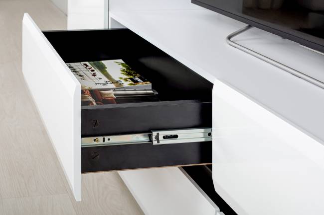 ТВ тумба Сидней с полкой цвет белый/чёрный/фасады МДФ белый глянец ТВ тумба Сидней с полкой цвет белый/чёрный/фасады МДФ белый глянец